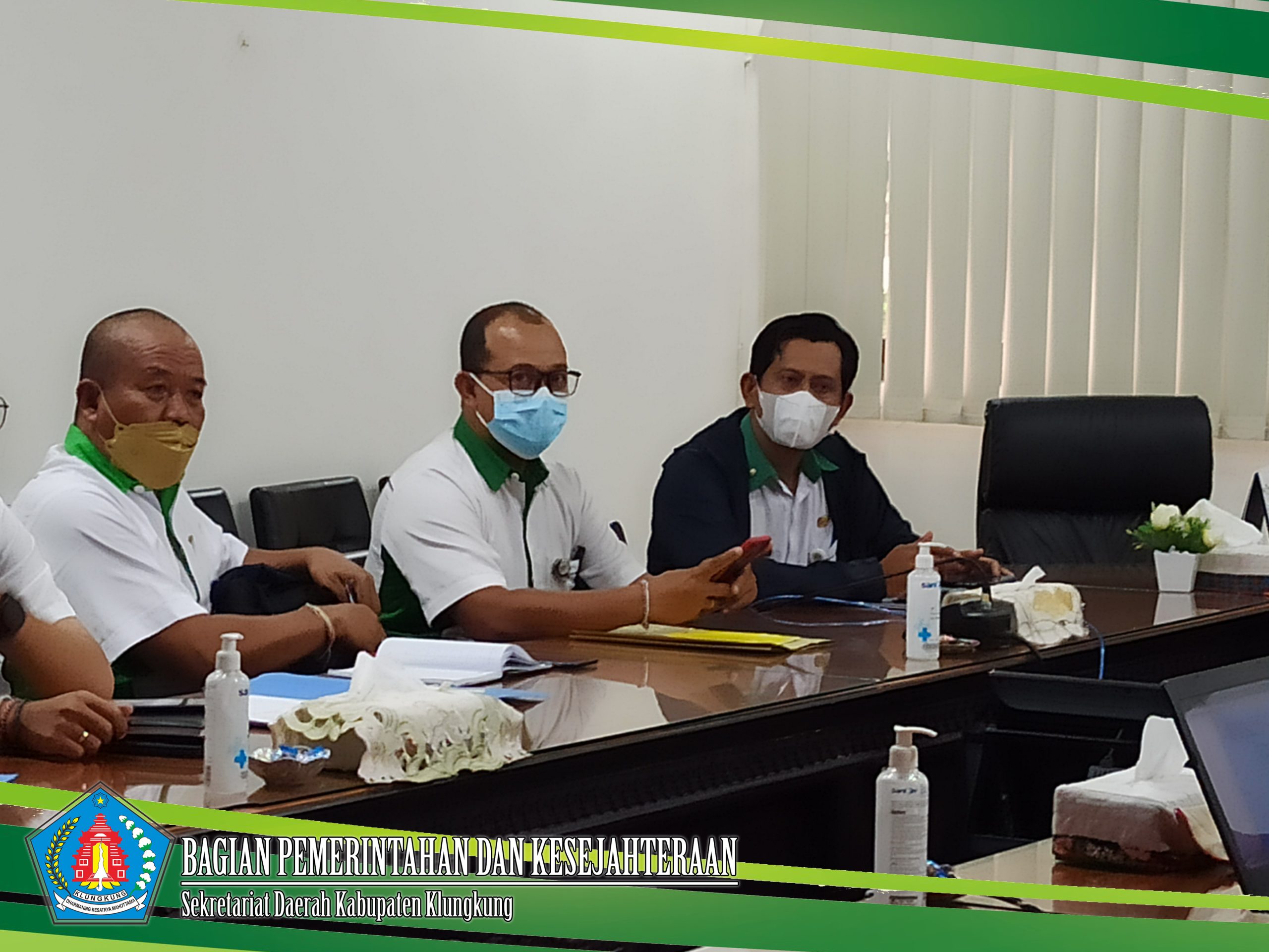 Menghadiri rapat Rencana Inventarisasi Aset SWRO Nusa Lembongan