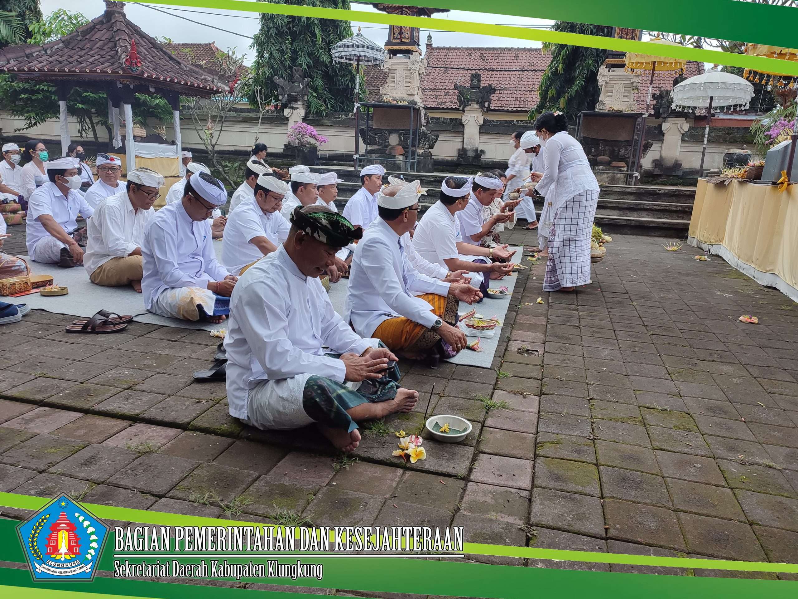 Persembahyangan Bersama Serangkaian Perayaan Rahina Tumpek Krulut
