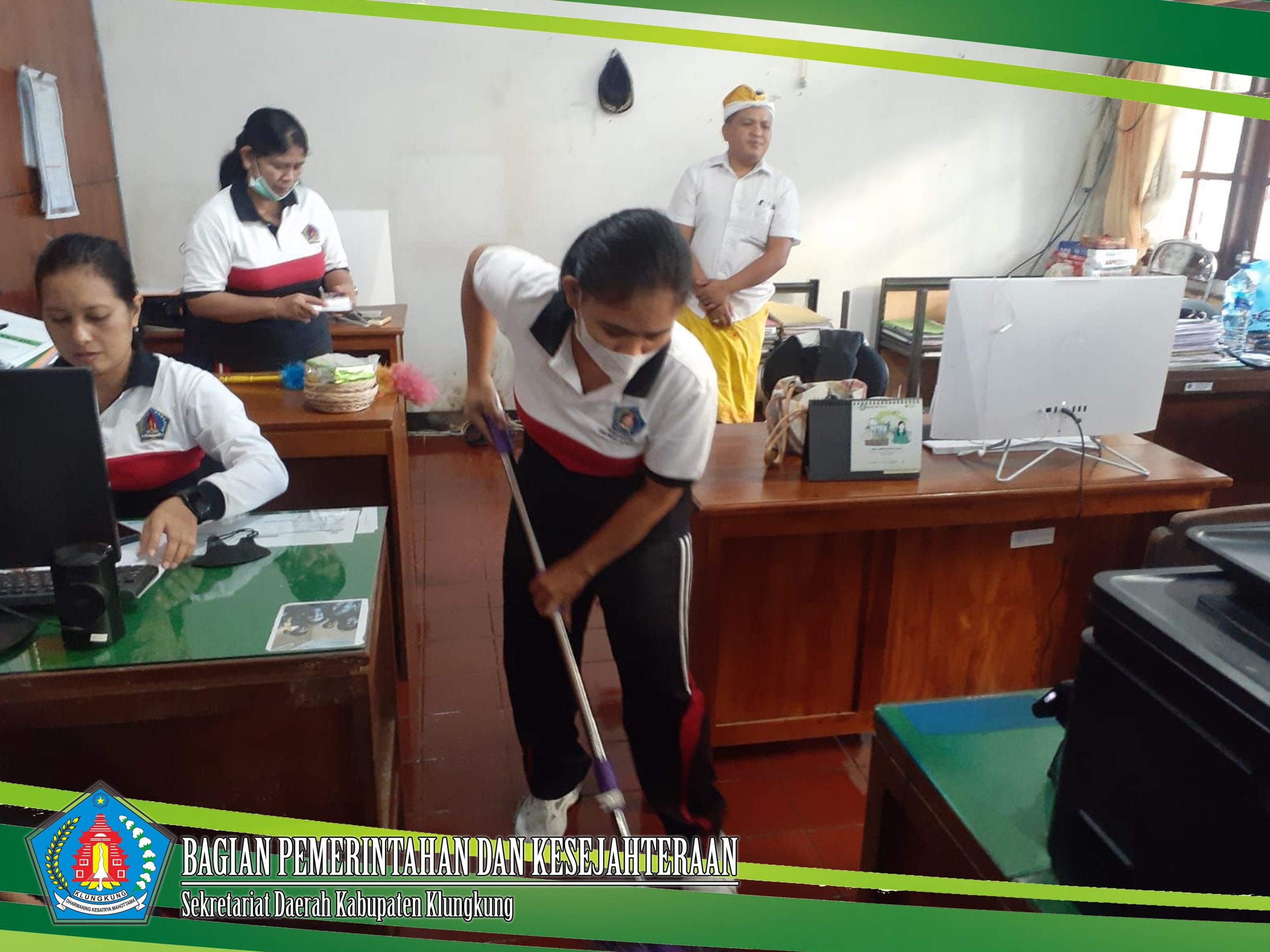 Kerja Bakti Jumat